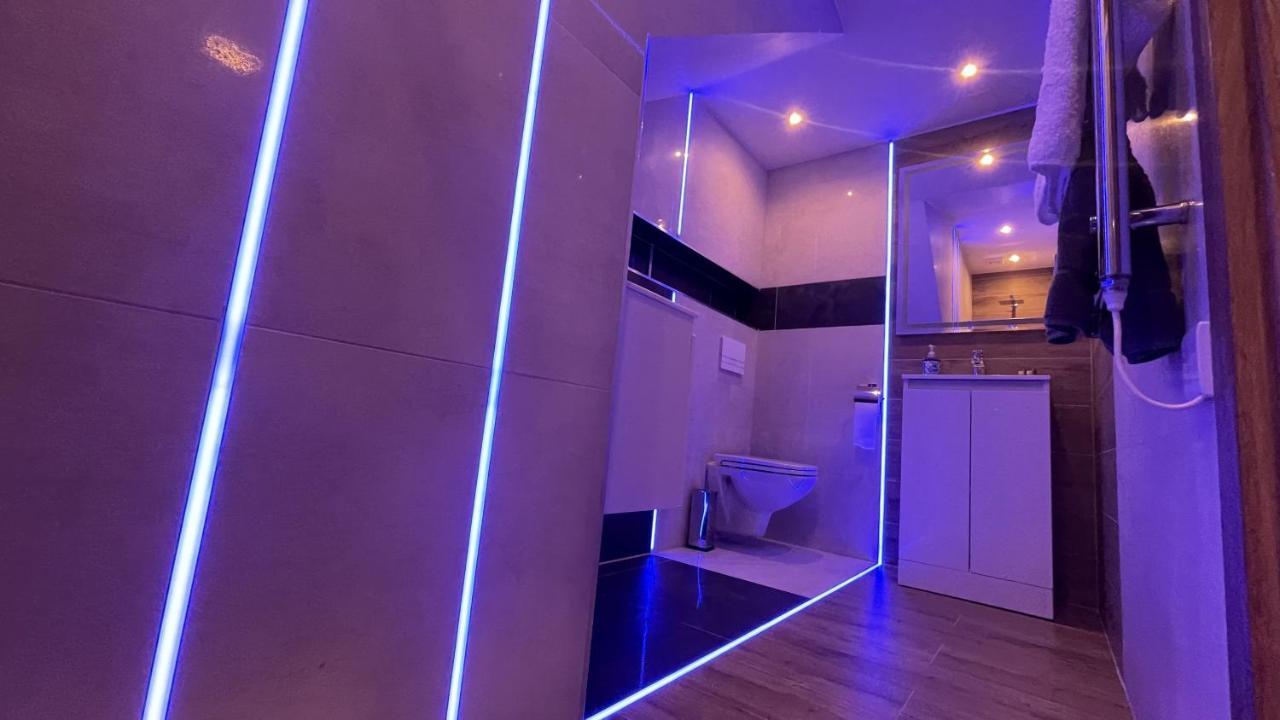 #1 Tgha Luxury Studio Apartment In Athlone Exteriör bild