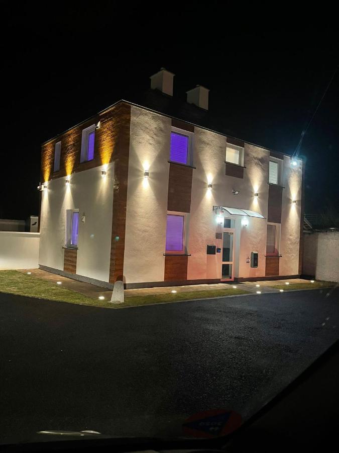 #1 Tgha Luxury Studio Apartment In Athlone Exteriör bild